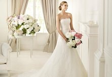 PRONOVIAS/2013/DANESA