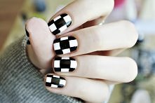 szachownica manicure