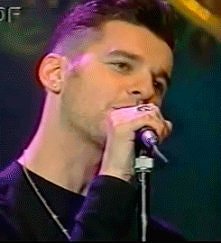 Szanowny Mr.Gahan :)