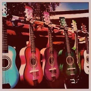 Na urodziny chce gitarę ! *.*