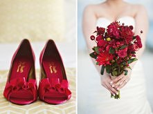 Czerwone dodatki ślubne.