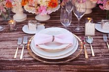 Dekoracja stołu weselnego.