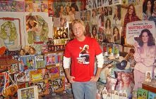 TOP10: Nietypowe rekordowe kolekcje - Aniołki Charliego

Największa kolekcja pamiątek Aniołków Charliego należy do Jacka Condona ze Stanów Zjednoczonych. Posiada 5569 przedmiotó...