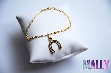 Bransoletka złota podkowa na szczęście. Charms, zawieszka, podkówka.

Do kupienia na blogu i facebooku