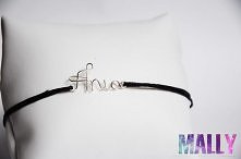 Bransoletka z imieniem Ania.
Inne bransoletki z napisami i imionami do zamówienia na blogu i fanpage