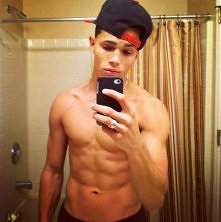 Dupy, wariaty & gołe klaty <3