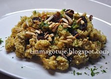 Kuskus, kurczak i bakalie. ...