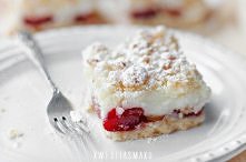 Kruchy placek z czereśniami...