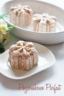 Poziomkowe parfait
 Składni...