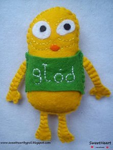 Mały głód z filcu - magnes na lodówkę - zapraszam na mojego bloga - kliknij w...