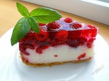 Jogurtowiec z malinami (bez pieczenia)