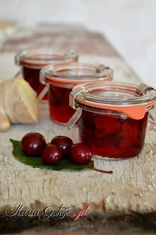 Domowy sok wiśniowy z whisky i imbirem na zimę. Przepis po kliknięciu w  zdjęcie