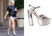 Metaliczne sandały od Prady - Miley Cyrus