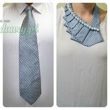 krawat - naszyjnik :)