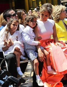 Jennifer, Max i Emme