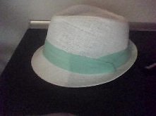 Sprzedam za 40zl , nowy z New Yorker'a z metką ;)