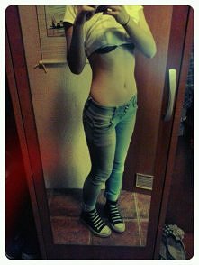 nogi dlaczego jeste?cie grube?! ;-;
nwm co mam jeszcze zrobic, ?wicze bardzo duzo, a one nadal s? flapowate...