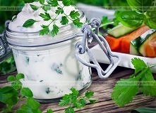 Puszysty sos do sałatek