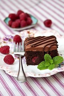 Torcik na wesele czekoladow...