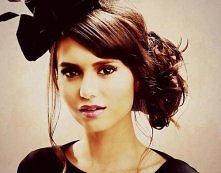 Nina :) 
Nowy post wchodźcie :*
thevampiirediariess.blogspot.com