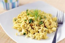 Tofucznica (po kliknięciu w zdjęcie)
Bardzo łatwa do zrobienia, wystarczy trochę tofu naturalnego i ulubione składniki. Ja dodaję kurkumę dla koloru, pomidory, szczypiorek lub c...
