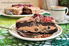 tort czekoladowy z borówkami