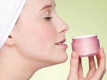 Widząc drogi krem, zdarza nam się myśleć, że jego cena jest nieproporcjonalni...