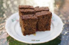 Co zrobić z nadmiarem cukinii w ogródku?
Proponuję pyszne ciasto.