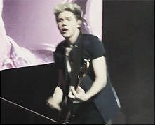 Niall.

i ten uśmiech <3