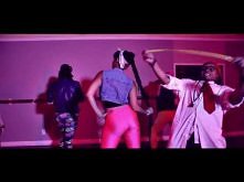 muzyka : Bubble Butt - Majo...