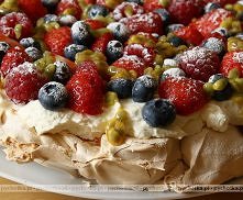 Pavlova z truskawkami