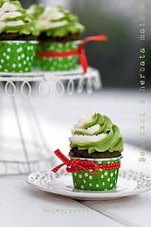 Babeczki z herbatą matcha, ...