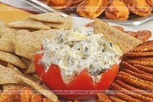 Pomidory nadziewane sałatką śledziową