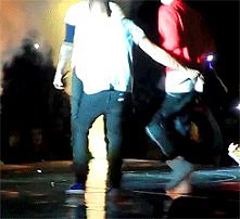 Liam i Niall ;P
gif