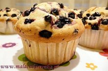 Muffinki z jagodami i maślanką