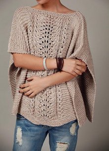 Ażurowy sweterek