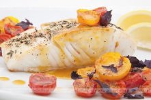 Panga na pomidorach pieczona