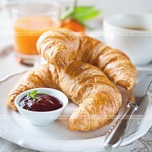 Rogaliki z ciasta półfrancuskiego