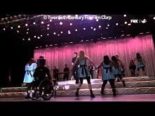 GLEE 2x16 - Loser Like Me (inedito)
Każdy z nas jest loserem "L"