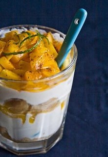 .Małe co nieco z mango i limonką (trifle).

*PRZEPIS > wystarczy kliknąć na zdjęcie :)