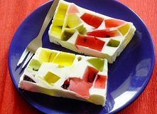 śmietanowiec z galaretką
...