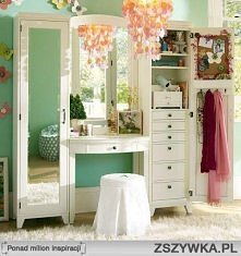 toaletka i szafa .