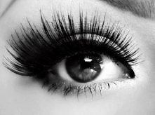 Cute eye Make-up. :)