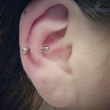 snug piercing ;p
więcej na ...