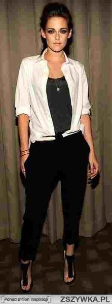 świetnie się ubrała ;)