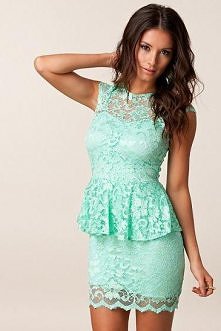 koronkowa sukienka z baskinką <3