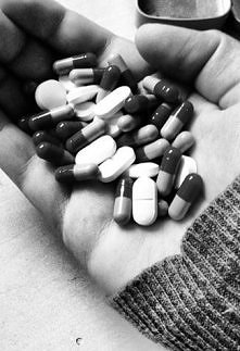 Jedna garść tabletek i po mnie !