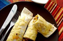 BURRITO Z KURCZAKIEM I FASOLĄ