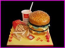 tort urodzinowy dla MC'...