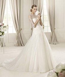Glamour Pronovias Bridal Co...